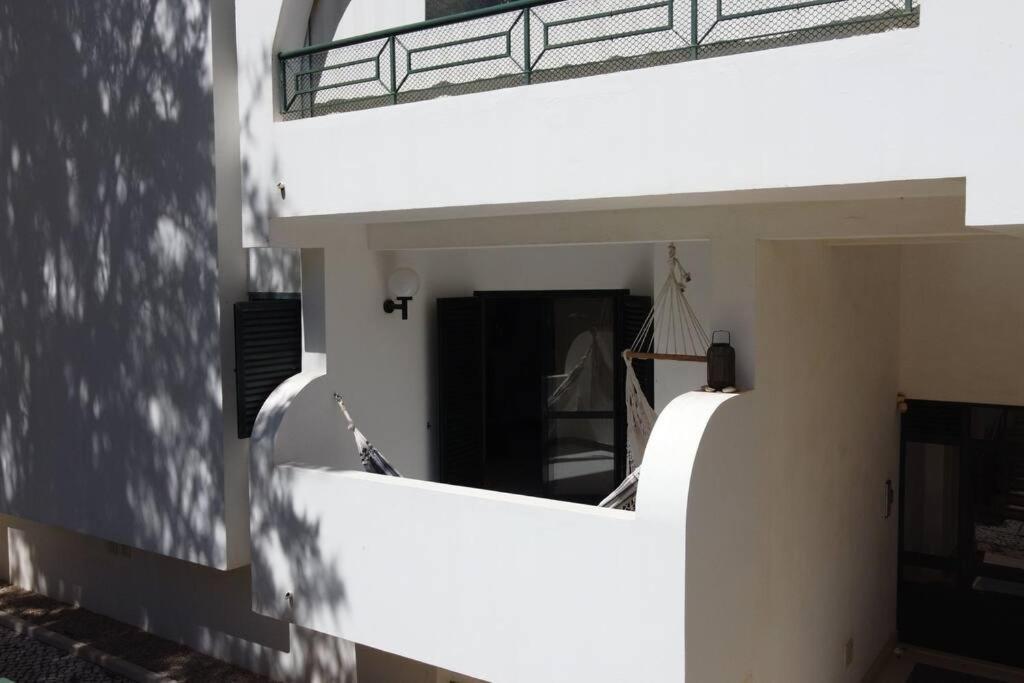 אלבופיירה Charming Beachside Apartment- The Perfect Getaway! מראה חיצוני תמונה
