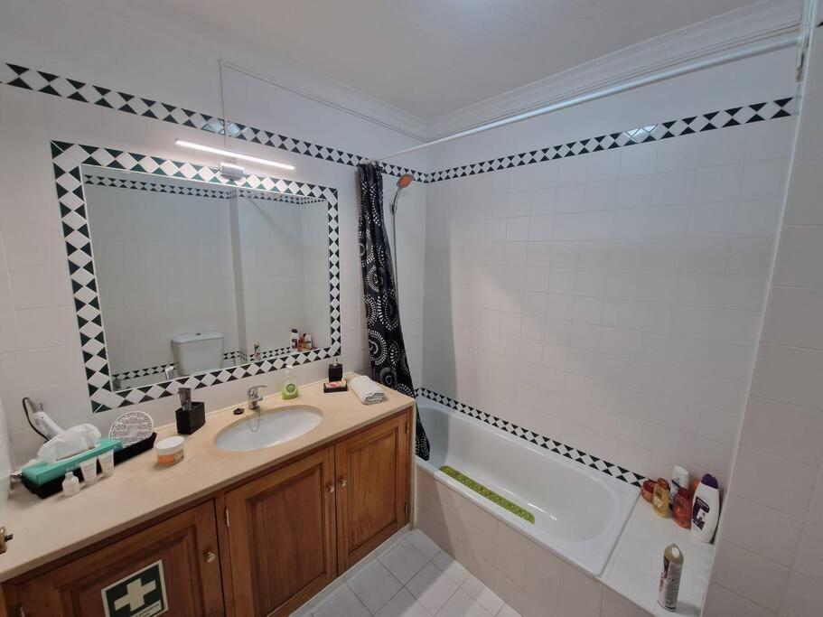 אלבופיירה Charming Beachside Apartment- The Perfect Getaway! מראה חיצוני תמונה
